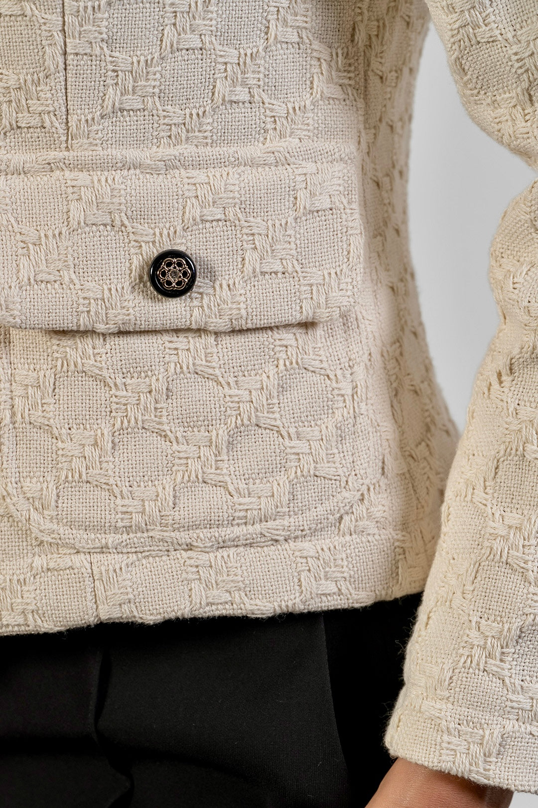Merry collarless jacket in cream bouclé by Sofia Lara — fabric detail